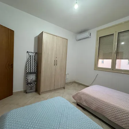 Apartment Family 4